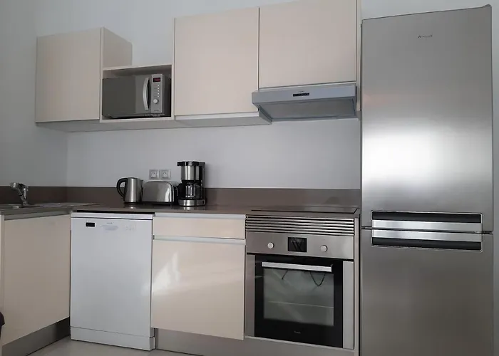 De Standing Au Coeur De Saint-jean-de-luz, A 200m De La - Fr-1-239-595 סן-ז'אן-דה-לוז